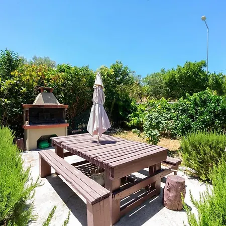 公寓 Aristos Garden