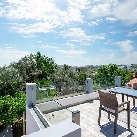 Aristos Garden *