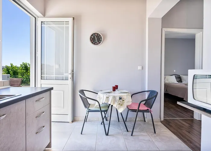 Διαμέρισμα Aristos Garden *