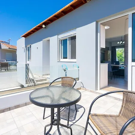 Aristos Garden Apartment