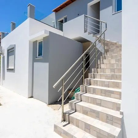 Apartment Aristos Garden Kalithies