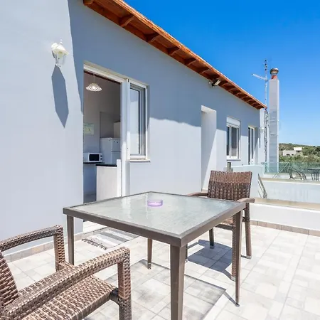 Aristos Garden Apartment *