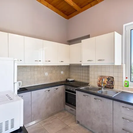 Aristos Garden Apartment *